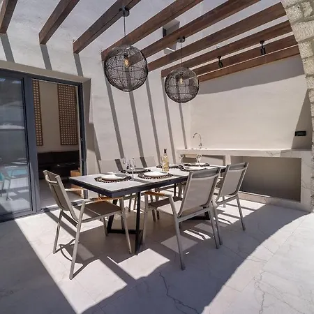 Kallithea Luxury -hera-