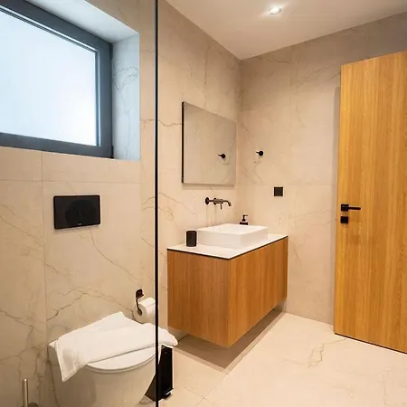 Kallithea Luxury -hera- Коскину
